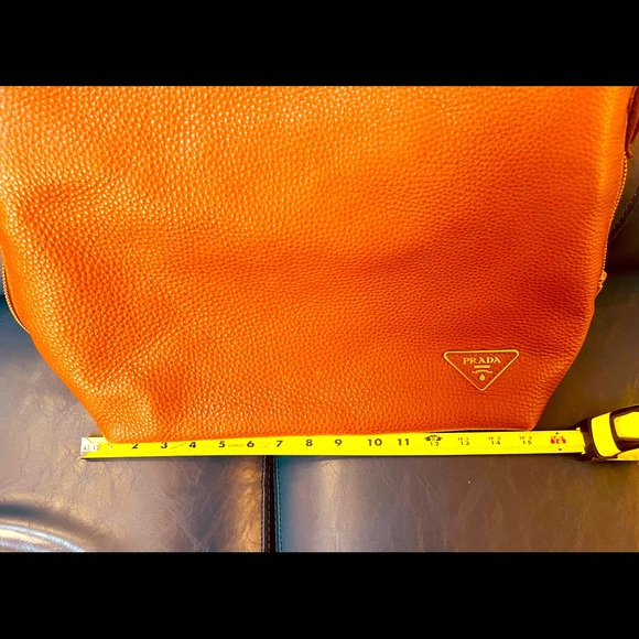 Authentic Prada Brown Leather Shoulder bag - Picture 4 of 9